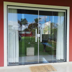 Porta em vidro temperado em Maricá, Niterói e São Gonçalo – RJ Porta em vidro temperado em Maricá, Niterói e São Gonçalo – RJ